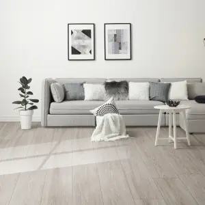 LIBERTY FLOORS - Verdi Oak - 8mm Water-Resistant Laminate Flooring